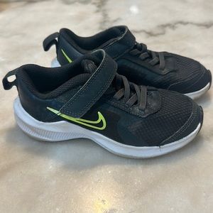 Nike Sneakers - Sz 11 C